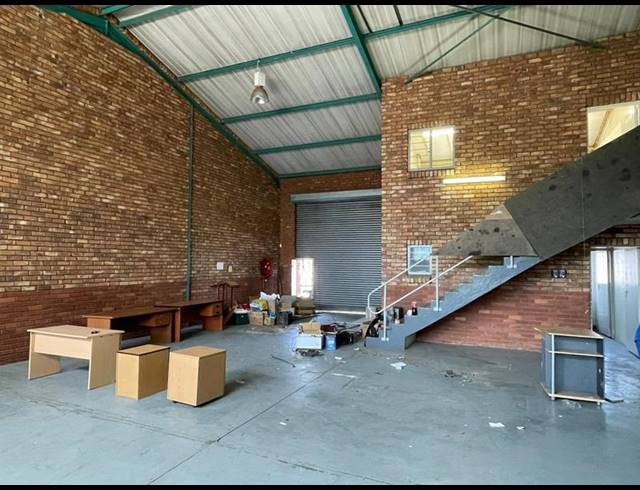 INDUSTRIAL PROPERTY TO RENT IN HENNOPSPARK